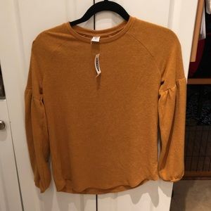 Old Navy long sleeve shirt